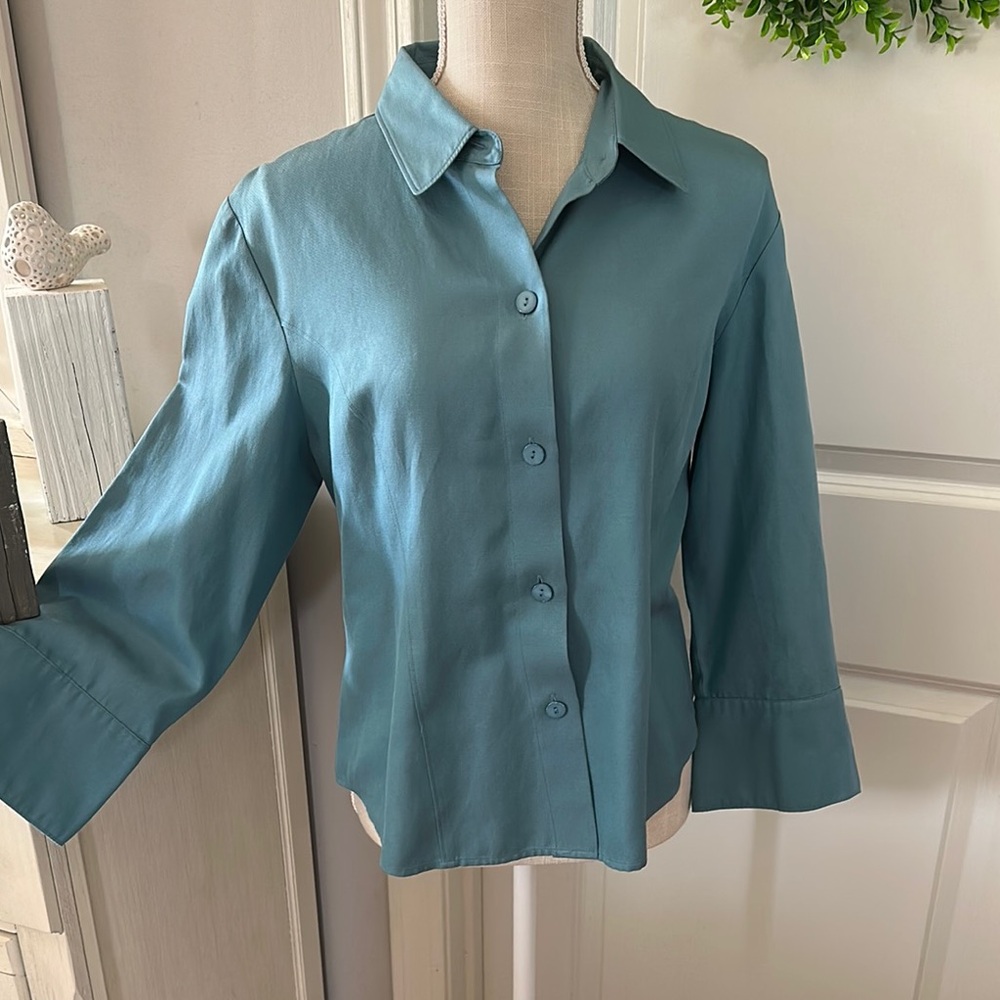 Pursuits Ltd Size Large Elegant Blue Women's Top